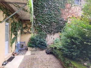 Appartement T2 REZ DE JARDIN - NON MEUBLE – 35m2 – terrasse pavée – local à vélo -