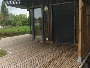 Beau T2 meublé récent au calme