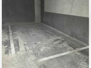 Parking souterrain sécurisé et vidéosurveillé