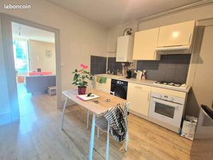 Appartement T2 – 41m2 NON MEUBLE – cour pavée d’agrément – local à vélo -