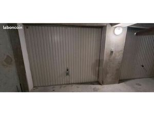 Location grand garage de 22m² en sous-sol