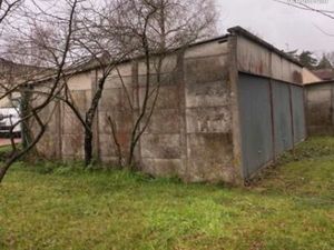 Garage / box / parking