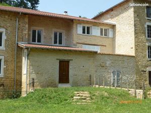 Maison rénovée en pierres à 16 kms de Bourg en Bresse