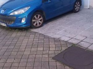 Box ferme + 1 place parking devant