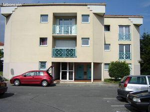 Toulouse / Purpan beau T1 28 M2 parking