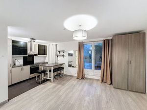 Appartement Fontenay Aux Roses 1 pièce(s) 30.77 m2 en rez-de-jardin