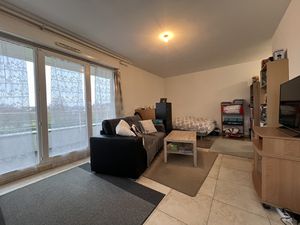 T1 dans résidence entretenue  OLIVET