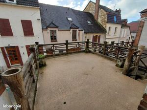 F3 duplex 68 m² + terrasse 16 m² + grand garage 50 m² – Centre Saint-Florentin