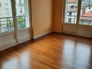 Location F2 Quai Charpenay