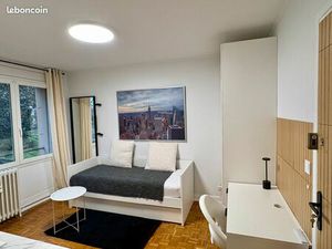 Studio meublé – Thionville (Quartier Saint-Pierre) – 15 min gare – Parking – Bus Luxembour