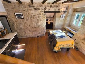 Location meublée maison 4 pièces 78 m² à Chamaret (26230)  750 €