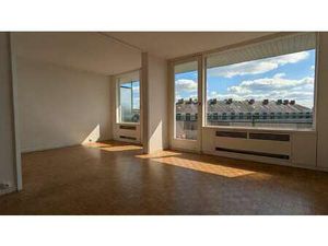 Vente Appartement 3 pièces à La Roche-Sur-Yon Centre Ville (85000) : à vendre 3 pièces / 4