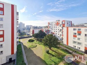 MONTMAGNY - 3 PIECES 2 PARKINGS