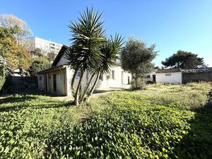 Calme - Aucun vis à vis - Lumineuse - A rénover