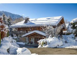 Vente Chalet de luxe Megève 9 Pièces 430 m² <meta name="description" content="Situé à dix 