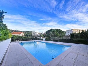 Le Cannet Beau 4 pièces avec grande terrasse de 37 73m2 dans secteur recherché