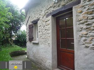 DOURDAN - Maison de ville individuelle de 3 pièces  50 m² avec jardin