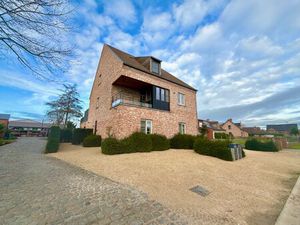 Appartement te huur in Oosteeklo met 2 slaapkamers