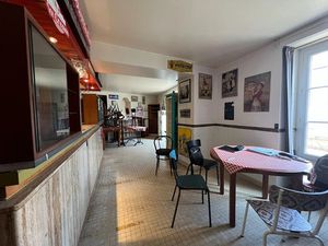 Vente locaux professionnels 147 m² à Lhommaizé (86410)  147 900 €