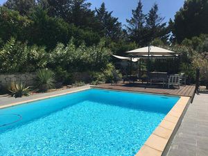 Villa Paulhan 6 pièce(s) 130 m2habitable  230m² utile sur parcelle 12000m²