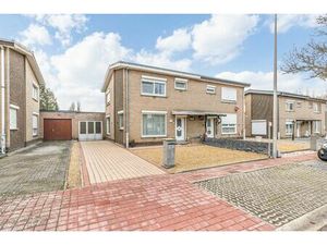 Charmante halfopen bebouwing in een rustige wijk van Halen