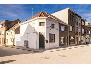 Instapklare starterswoning met charme in Rumst.