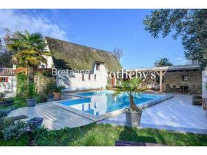 Maison de luxe à vendre à Saint-Lyphard : 950 000€ | 304m²