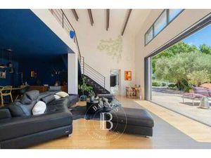 Maison de luxe à vendre à Aubagne : 1 395 000€ | 305m²
