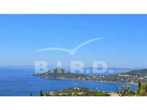 Terrain à vendre à Saint-Raphaël : 1 490 000€ | 2183m²