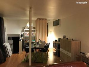 Grand F3 proche centre