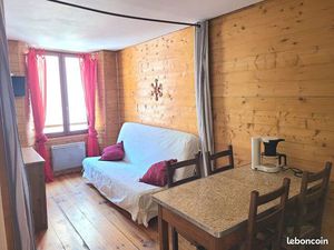 Charmant T2 en plein cœur du village