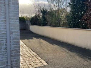 Parking camping-car 10 min de Caen