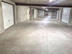 Grand garage box individuelle 17 4 m2 très sécurisé à Ostwald