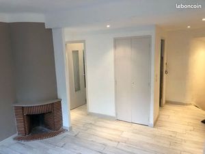 Centre : T2 très bon état / bien placé bas Bd Gassendi / vues/ lumineux / 2 balcons / 1 ch