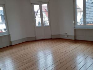 Part. Loue T2 traversant (60m2) Oberhausbergen  proche mairie 