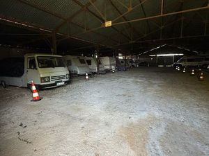 Parking / Hivernage / Emplacement caravane camping car