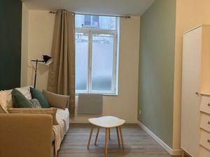 Loue grand studio meublé etudiant ou jeune actif