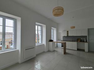 3 pieces 53 m2 Sud Loire