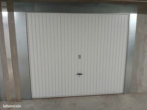 Location Garage boxé 14.5 m²