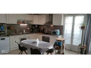 Vente immeuble 78 m² Saintes (17100)