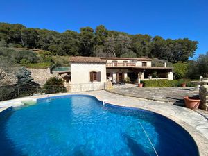 Viager sans rente  VALLAURIS  Villa 7 de 387 m² habitables + piscine