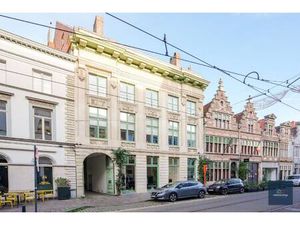 INSCHRIJVEN via de site ; Stijlvolle duplex in de hist. stadskern