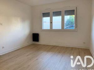 Vente Appartement T1 à La Londe-les-Maures (83250) : à vendre T1 / 33m² La Londe-les-Maure