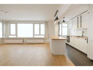 Appartement à vendre avec terrasse et 3 chambres   Forest (VBD61394)