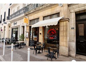 Vente local commercial 4 pièces 140m2 Toulon 83000 - 165000 € - Surface Privée