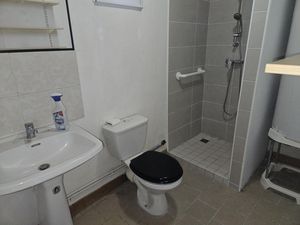 Location Maison à Connerré (72160) : à louer / 35m² Connerré