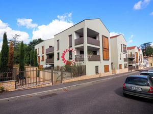 Au coeur du village  T6 de 118 m2 dans immeuble 2018 avec te