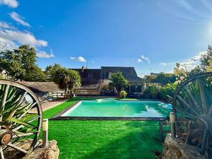 Vente maison 10 pièces 260 m² Les Hauts-d'Anjou (49330)