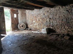 Ferme à rénover / Grange secteur Frain (88) avec terrain - Idéal Artisan