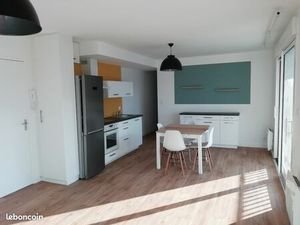3 pièces 61m2 + 16m2 de balcon centre gare cholet